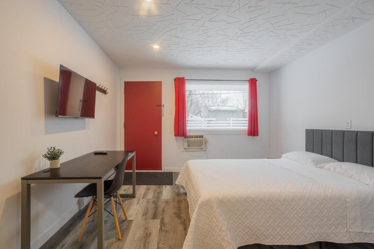 Motel Champlain Brossard Exterior foto